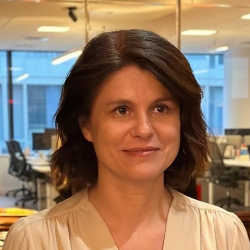 Олена Тільна